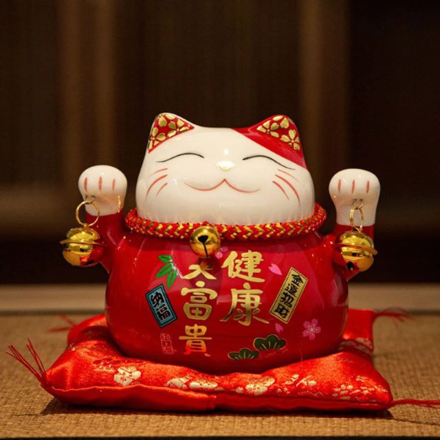 Japanese lucky cat decor symbolizing prosperity and positive energy - eiyo kimono