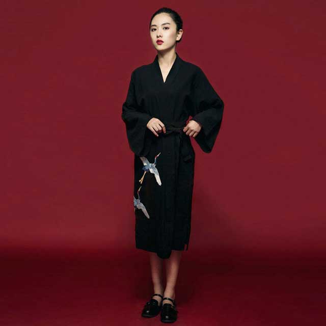Black Japanese Kimono | Eiyo Kimono
