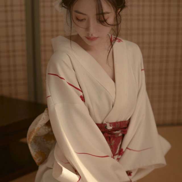 Japanese White Kimono | Eiyo Kimono