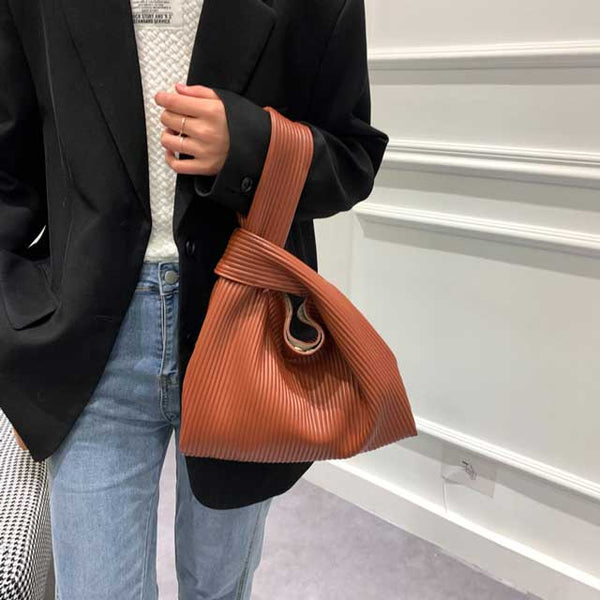 Knot leather shoulder bag