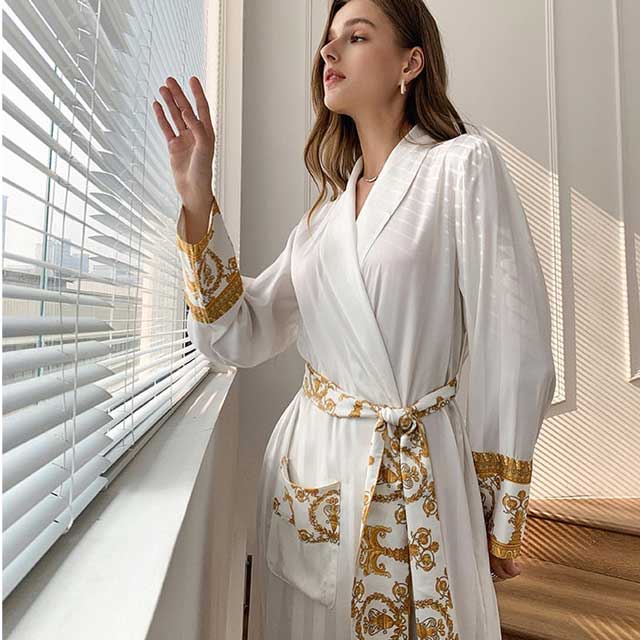 Elegant White Bridal Kimono Robe - Perfect for Your Wedding Day